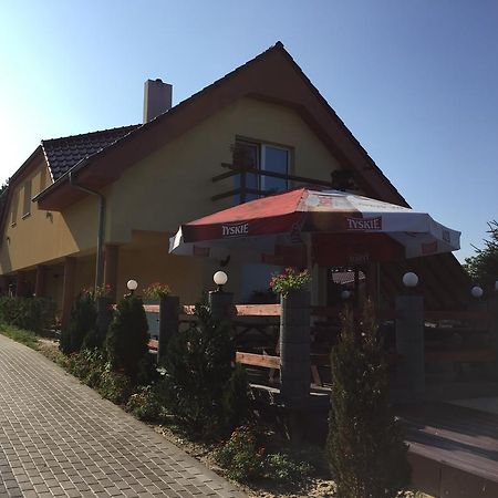 Zlota Rybka Lubniewice酒店 外观 照片